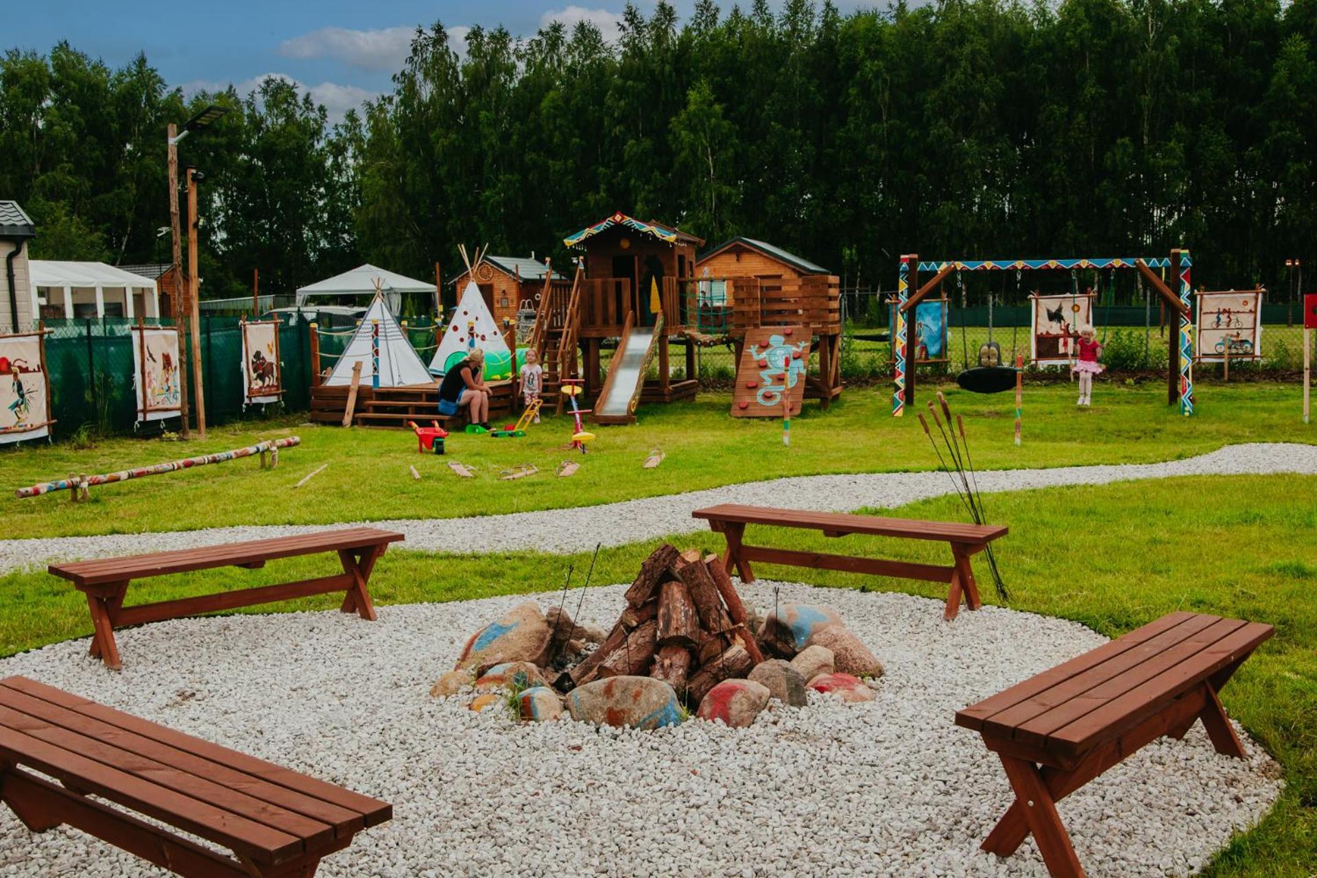 Indiana Camp - 150 M Od Suntago Park Hotel Grabce-Towarzystwo Eksteriør billede